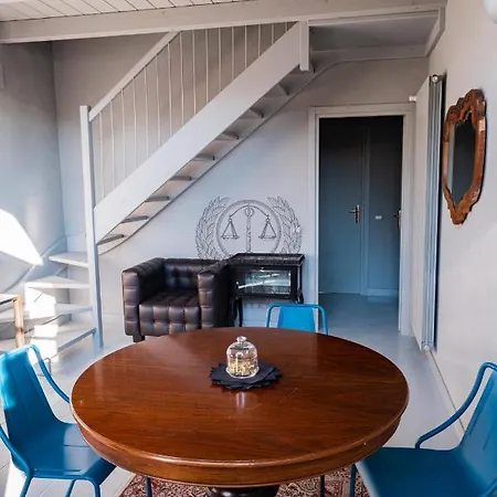 Apartment Officina - , Navigli, Bocconi, Movida, Porta Ticinese *